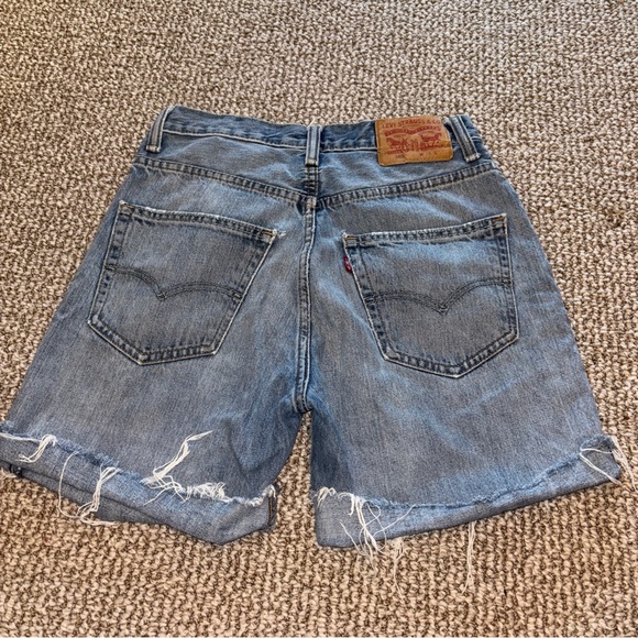 5/$25 Levi’s Shorts - Picture 3 of 6